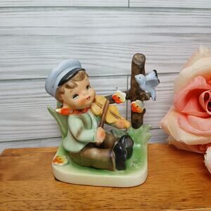 Vtg Boy Playing Violin for Bluebird Figurine #8349 Crossed Arrow Kalk Porcelain?